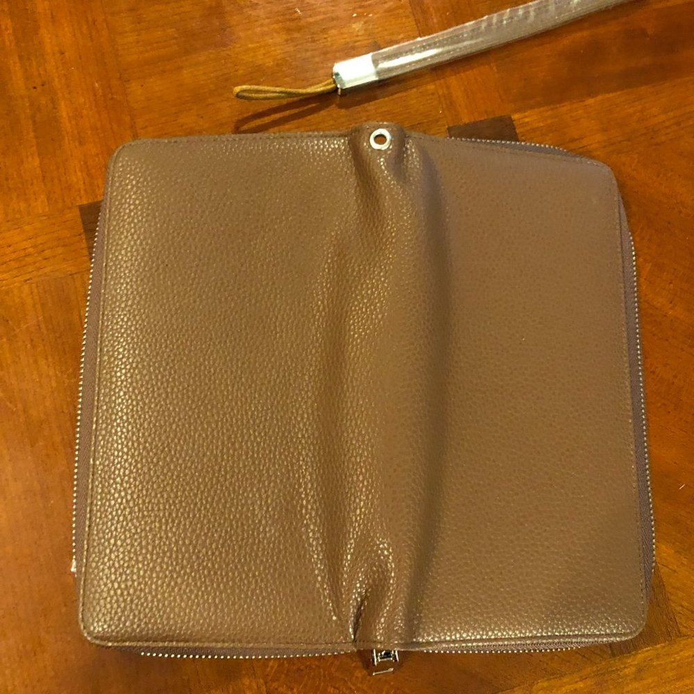 NWOT Brown Faux Leather Wallet - Picture 3 of 4